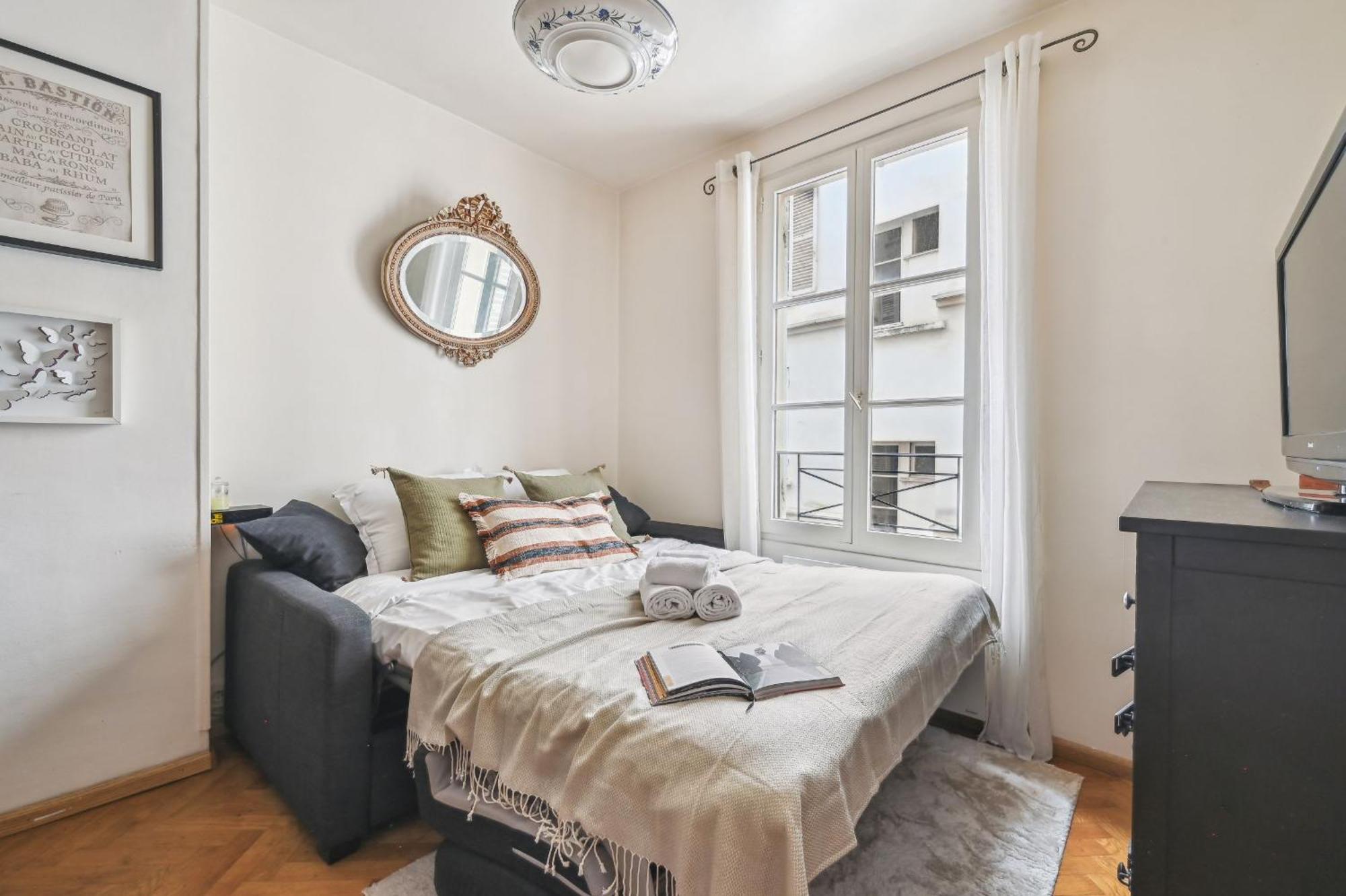 Eiffel Tower & Hotel Des Invalides - 1Br - Cityapartmentstay Párizs Kültér fotó